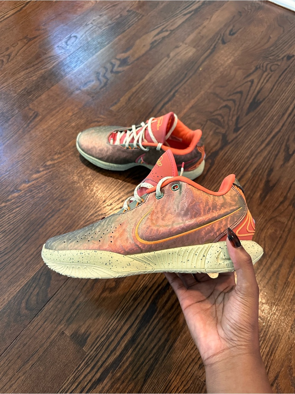 Nike LeBron 21 “Queen Conch” - Men’s 9.5